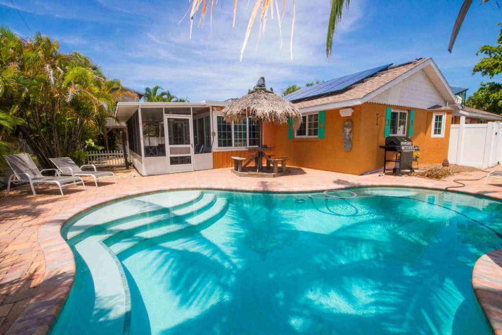 This pet-friendly vacation rental in Anna Maria Island is in a quiet neighborhood that allows you to completely relax.