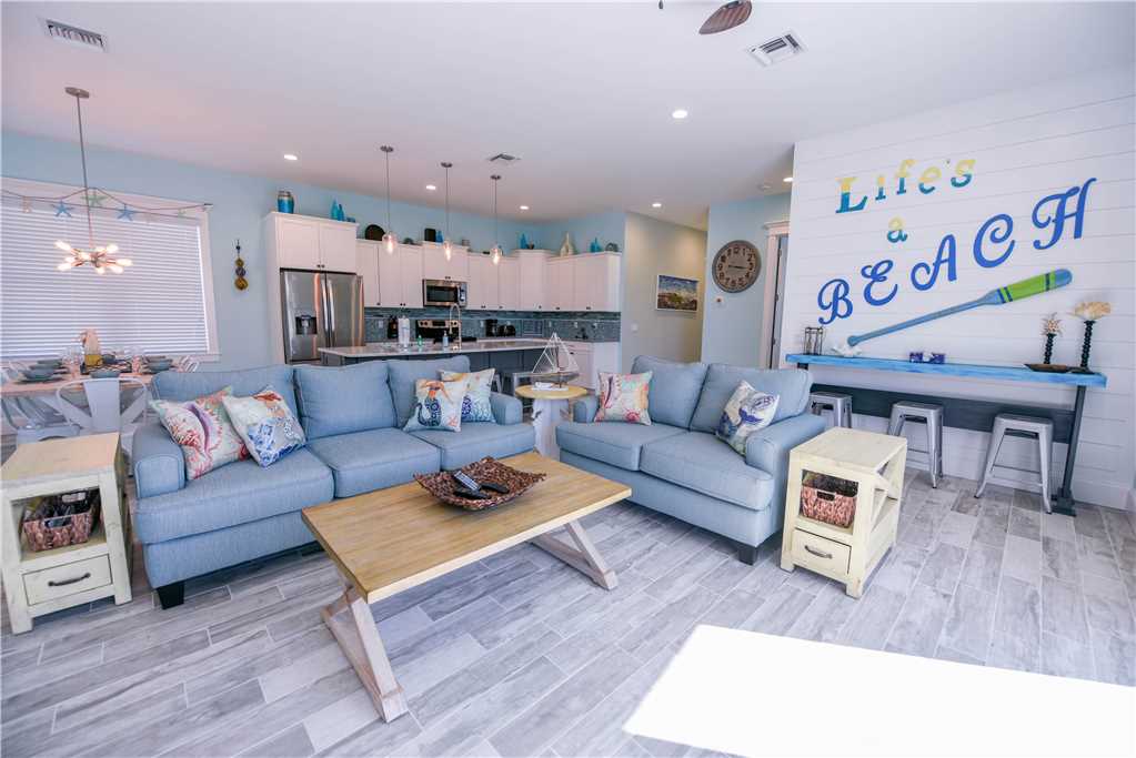 sea-horse-beach-house-living