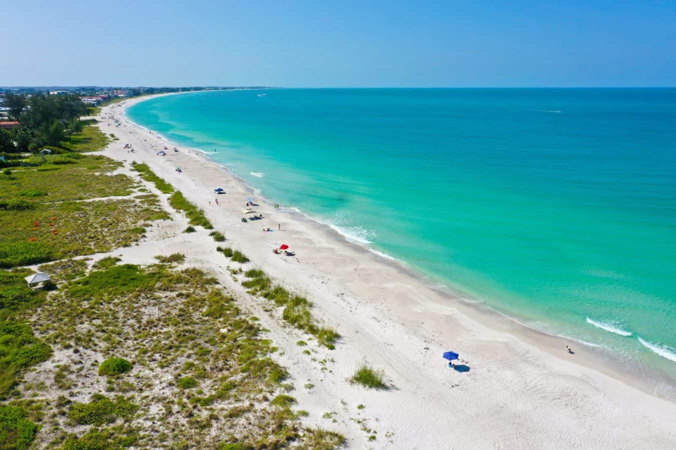 photograph of the shoreline of Holmes Beach near Anna Maria Island