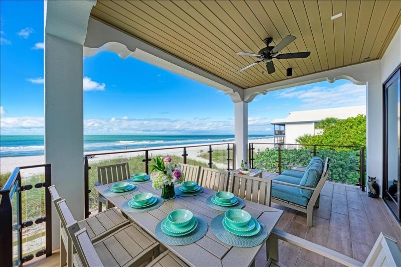 Outside of Anna Maria Island vacation rental